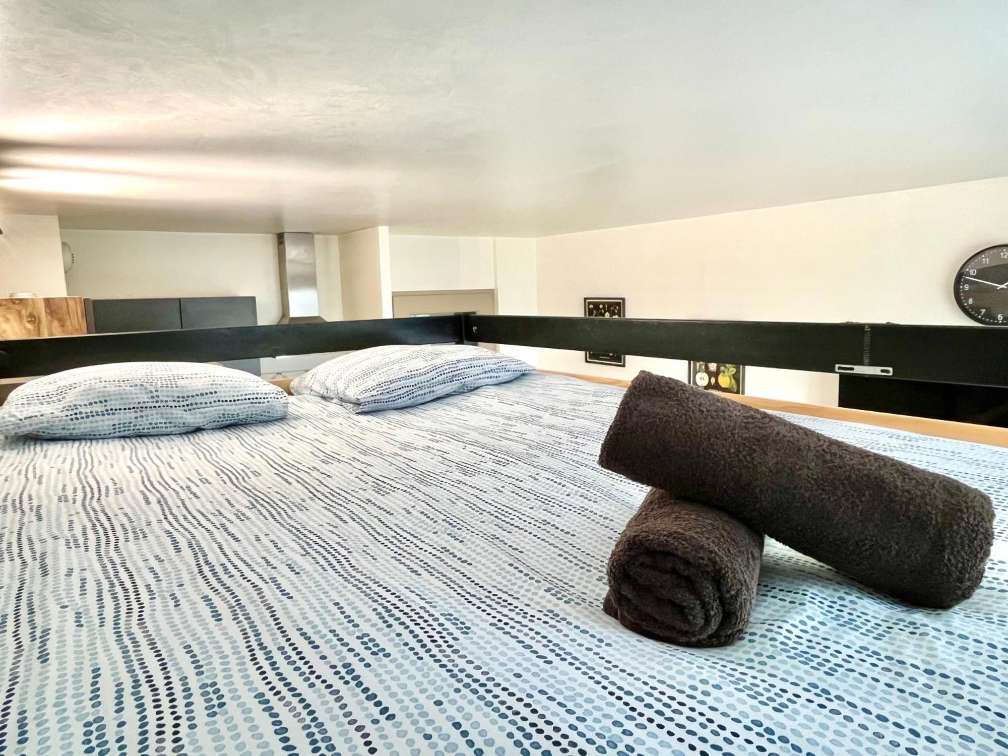 Logement Renove Proche Centre-Ville Lyon Villeurbanne Exterior foto